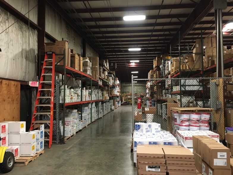 More Photos Of 1210 Route 9, South Schodack Warehouse For Lease