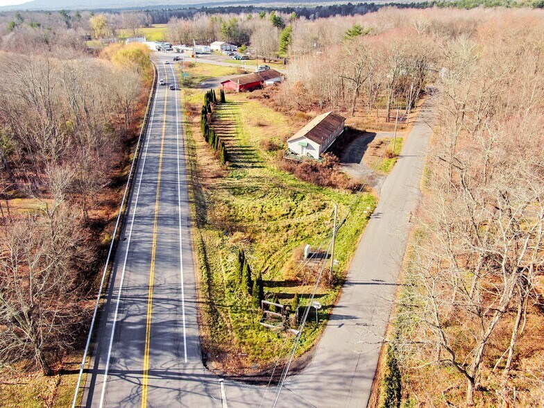 More Photos Of 8 Rt 32A, Saugerties Service Station For Sale