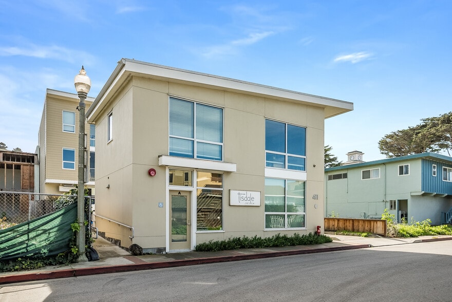 More Photos Of 411 Dondee St, Pacifica Storefront Retail Residential For Lease