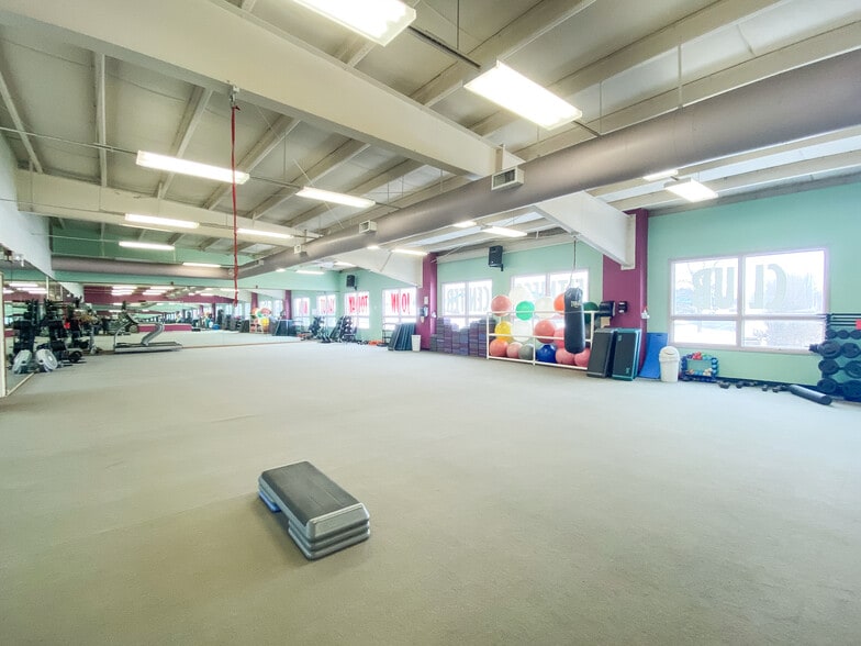 More Photos Of 1510-1520 Martin St, State College Sports And Entertainment For Lease