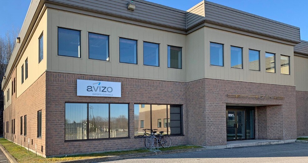 More Photos Of 891-895 Boul Charest O, Québec Office For Lease