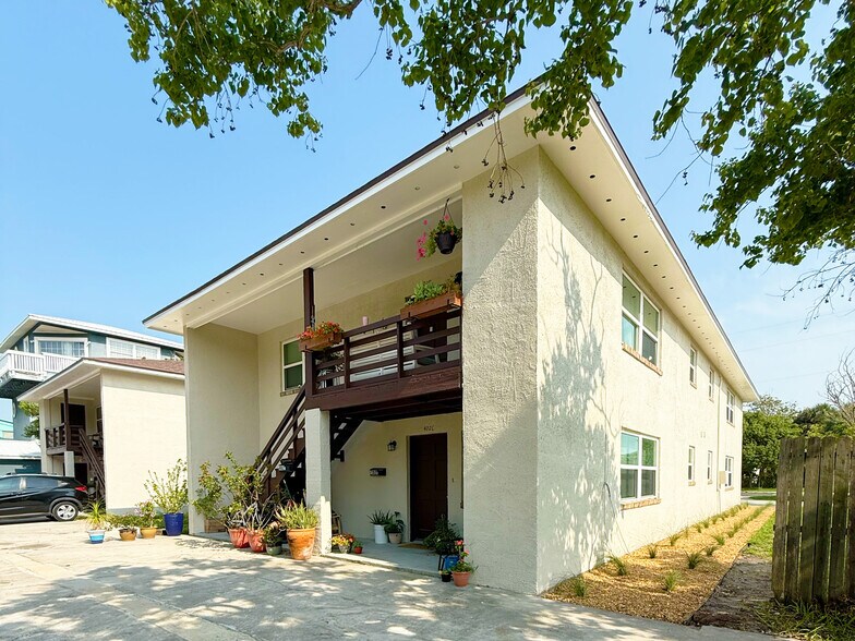 More Photos Of 408 13th Ave N, Jacksonville Beach Multifamily For Sale