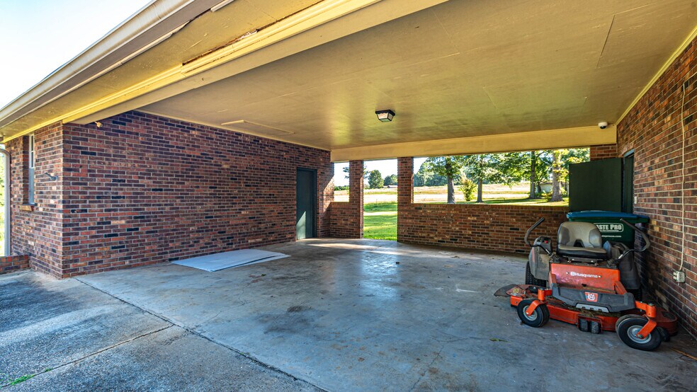 More Photos Of 518 Old Richton Rd, Petal Office Residential For Sale