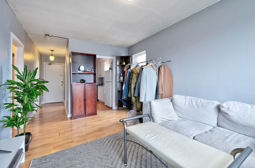 More Photos Of 1112 Weston Rd, Toronto Apartments For Sale