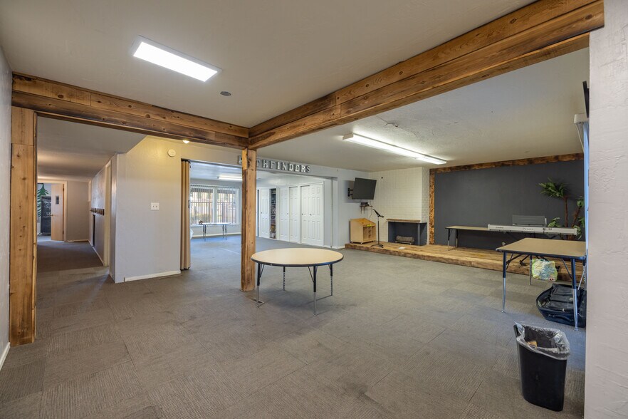 More Photos Of 628 Royer St, Roseville Schools For Lease