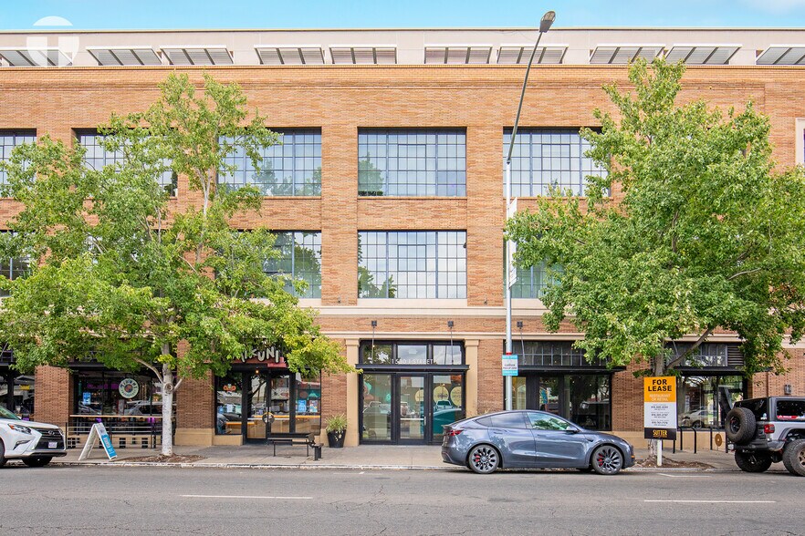 More Photos Of 1530 J St, Sacramento Apartments For Lease