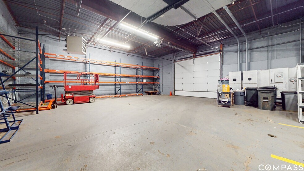 More Photos Of 2241 S Wabash Ave, Chicago Loft Creative Space For Sale