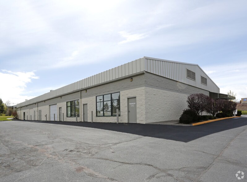 More Photos Of 20300 Empire Ave, Bend Loft Creative Space For Lease
