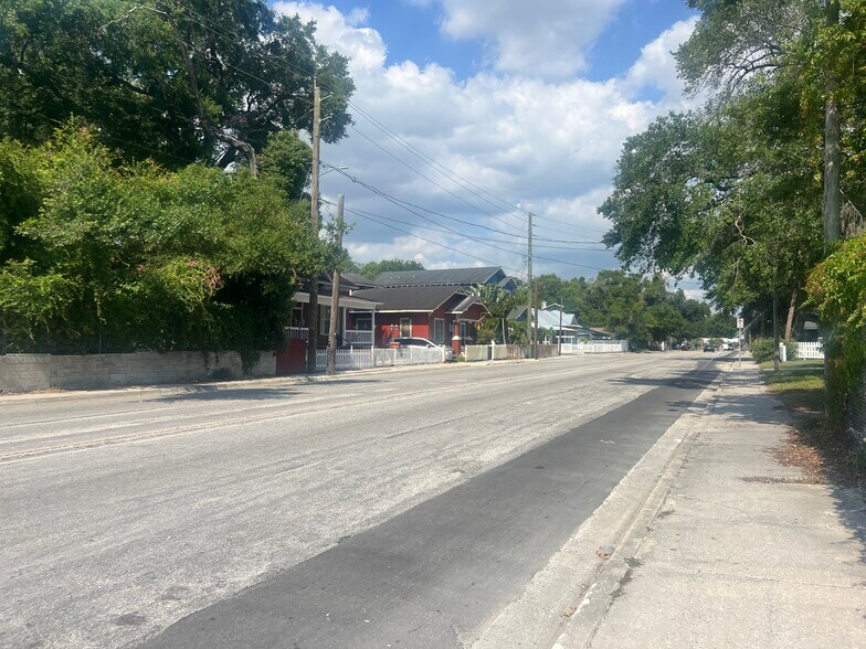 More Photos Of 2907 N Florida Ave, Tampa Warehouse For Lease