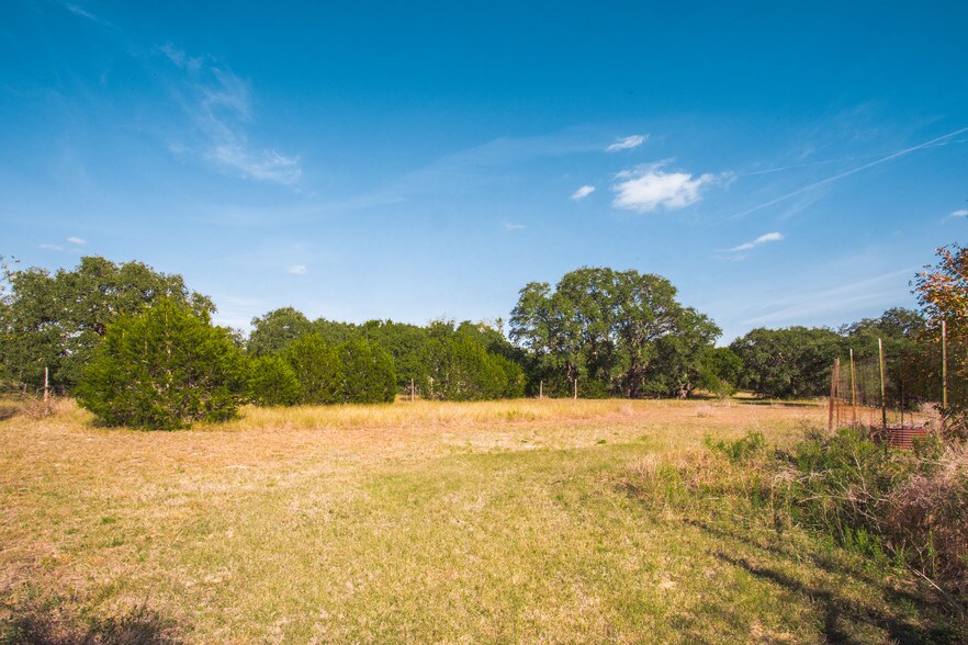 More Photos Of 7087 Dietz Elkhorn Rd, Boerne Land For Sale