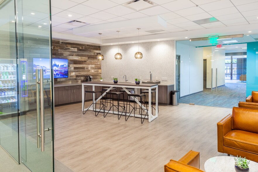 More Photos Of 19701 Hamilton Ave, Torrance Office For Sale