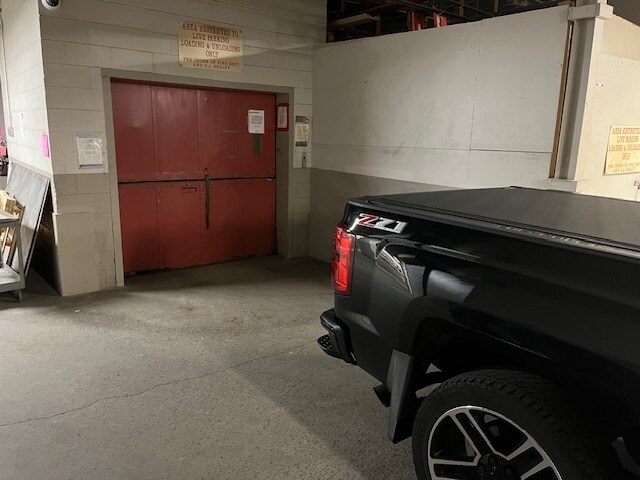 More Photos Of 27 Walnut St, Peabody Light Manufacturing For Lease