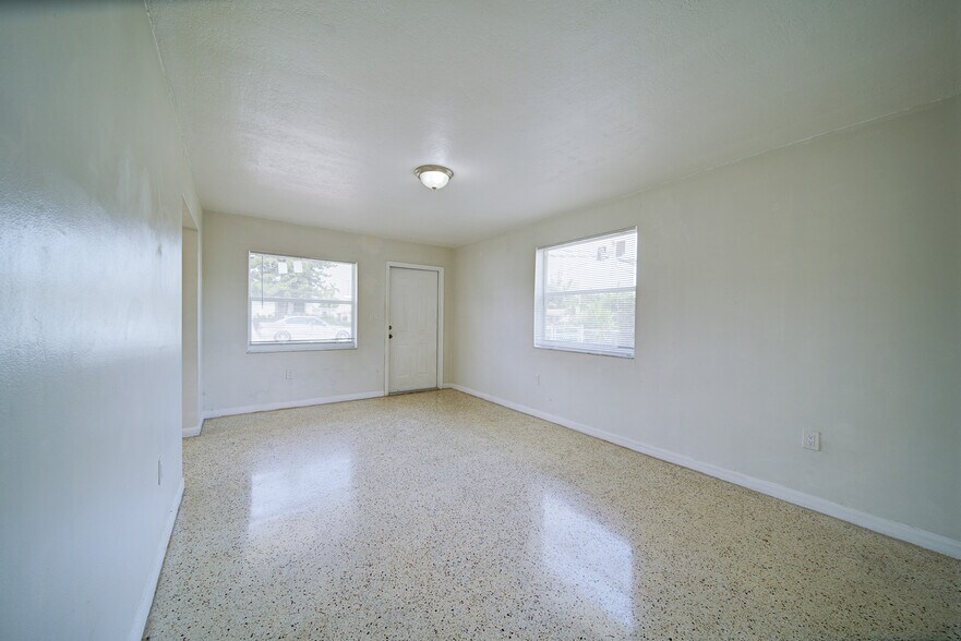 More Photos Of 7358 SW 23rd St, Miami Multifamily For Sale
