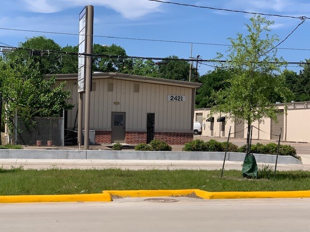 More Photos Of 2423 Greens Rd, Houston Unknown For Lease