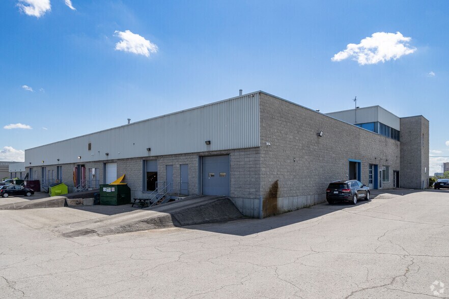 More Photos Of 3205-3273 Aut Jean-Noël-Lavoie, Laval General Retail For Lease