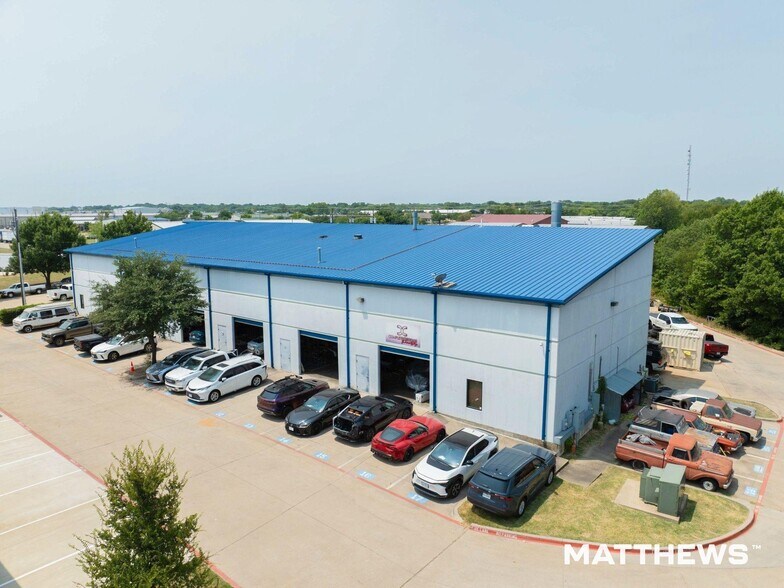 Primary Photo Of 421 Powerhouse St, McKinney Light Manufacturing For Sale