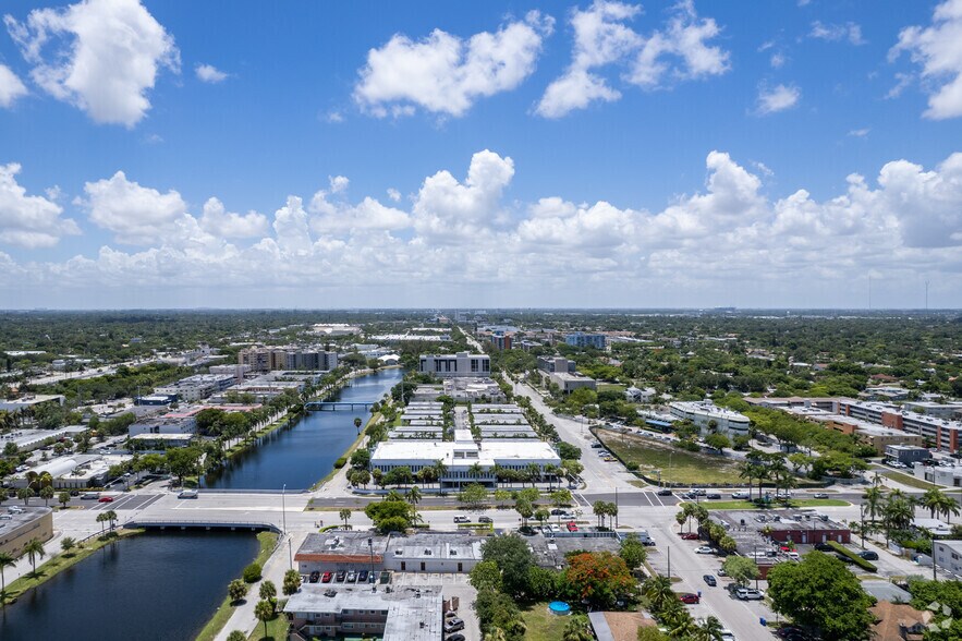 More Photos Of 16666 NE 19th Ave, North Miami Beach Office For Lease