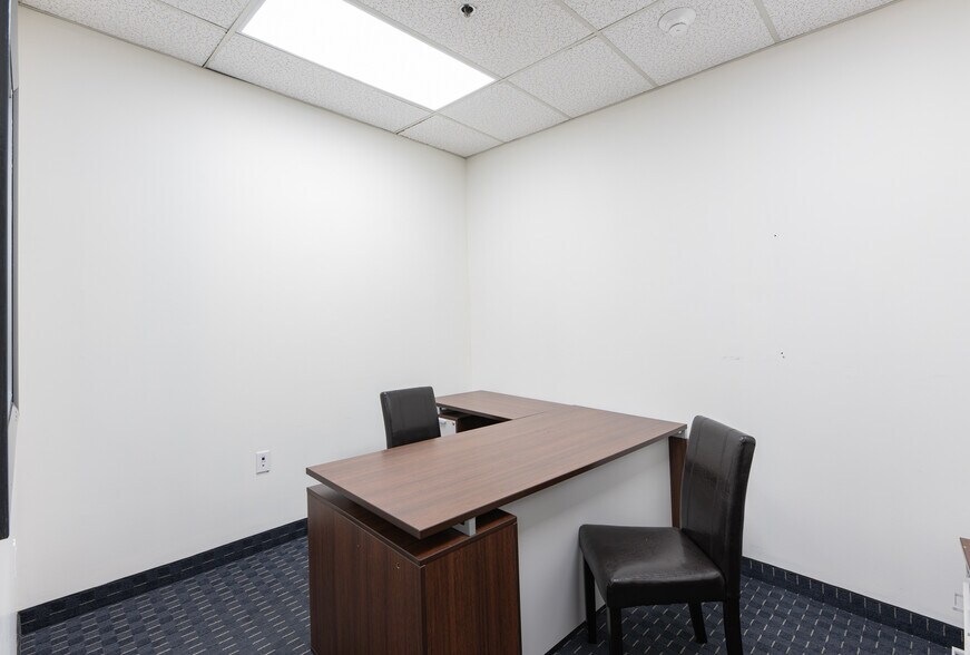 More Photos Of 1 Alpine Ct, Chestnut Ridge Warehouse For Lease