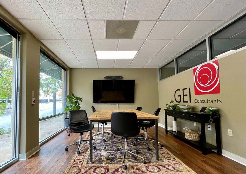 More Photos Of 1001 E Market St, Charlottesville Office Residential For Sale