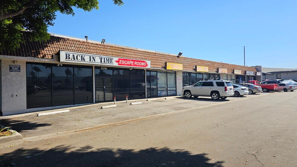 More Photos Of 23700 S Western Ave, Harbor City Storefront Retail Office For Sale