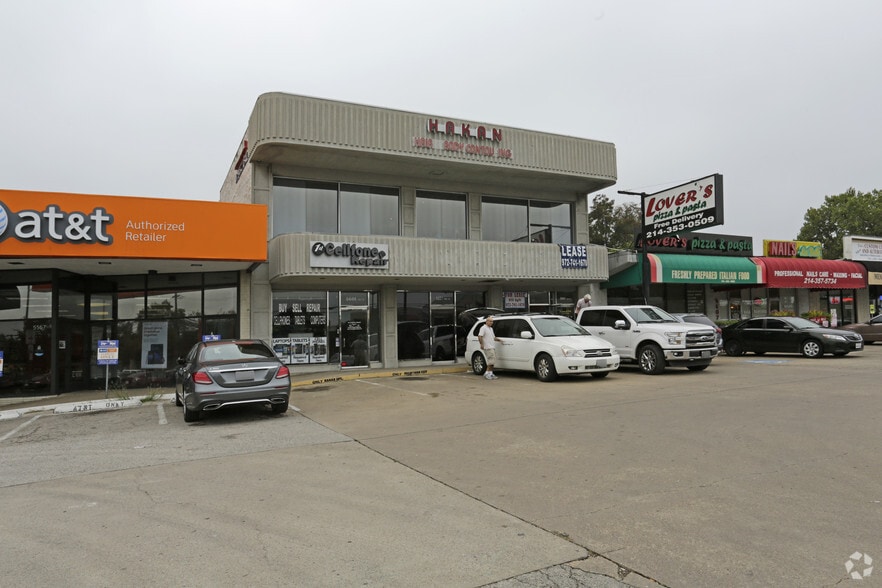 More Photos Of 5601 W Lovers Ln, Dallas Storefront For Lease