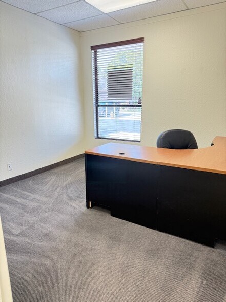 More Photos Of 4651 Quail Lakes Dr, Stockton Office For Lease