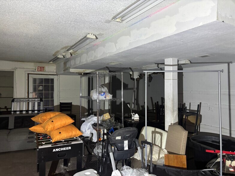 More Photos Of 3761 Royal Crest St, Las Vegas Office Residential For Sale