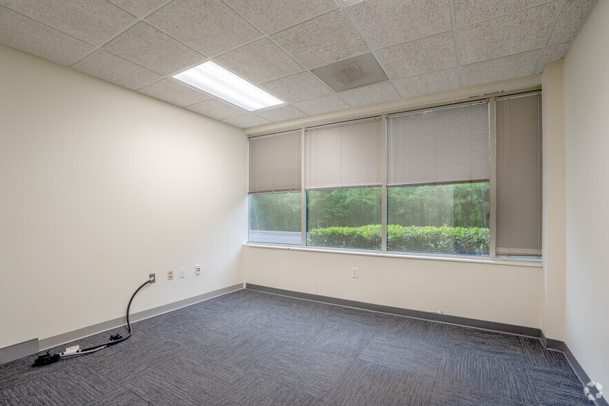 More Photos Of 4233 Technology Dr, Durham Research And Development For Lease