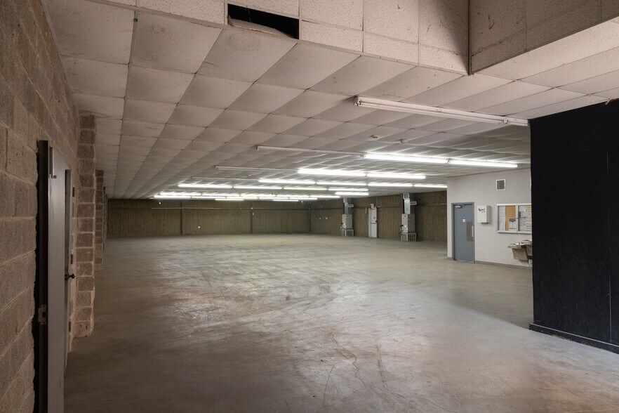 More Photos Of 3533 E Highway 175, Kaufman Manufacturing For Lease