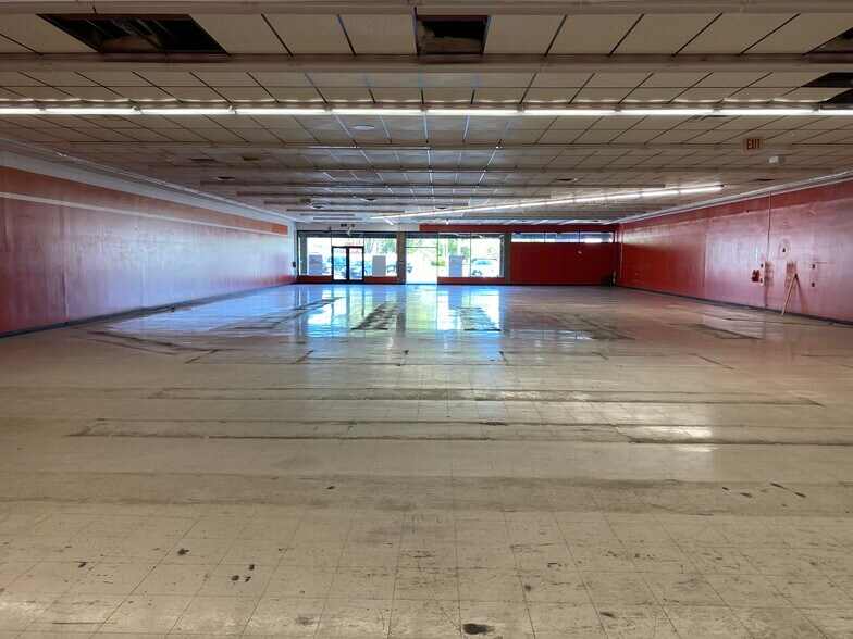 More Photos Of 435-459 Agler Rd, Gahanna Unknown For Lease