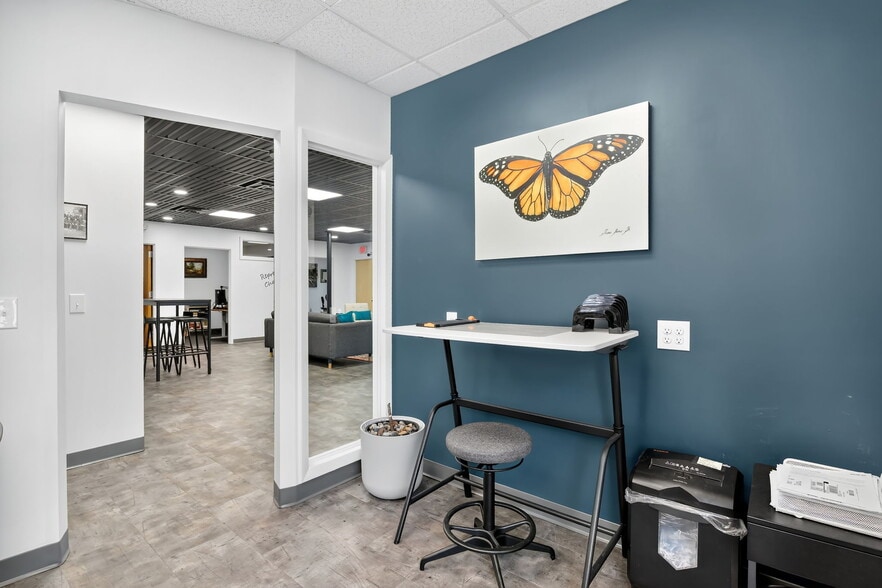 More Photos Of 363 New Britain Rd, Berlin Office For Sale