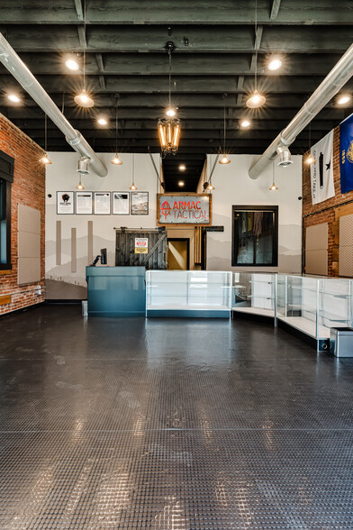 More Photos Of 190 W 6th Ave, Junction City Office For Lease