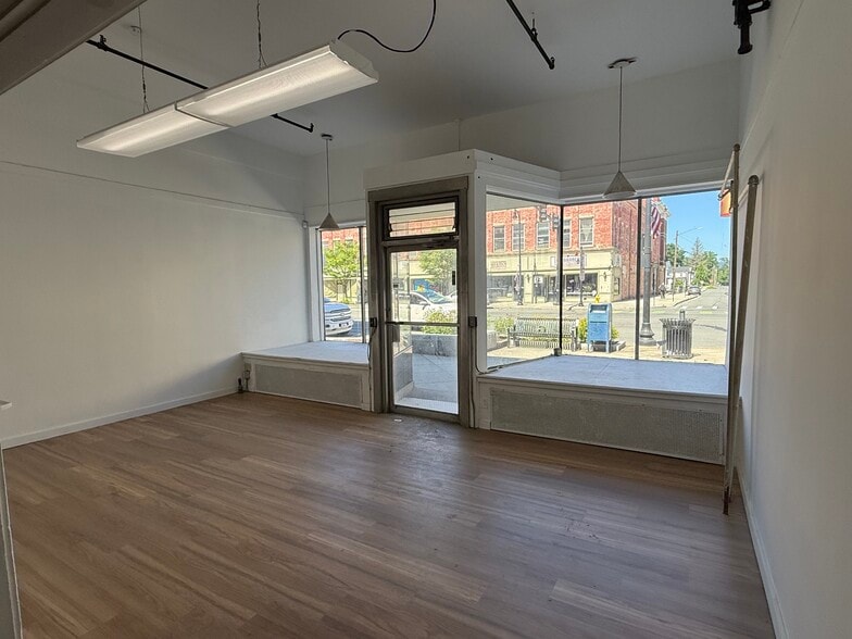 More Photos Of 324-330 N St, Pittsfield, MA 01201 St, Pittsfield Office For Lease