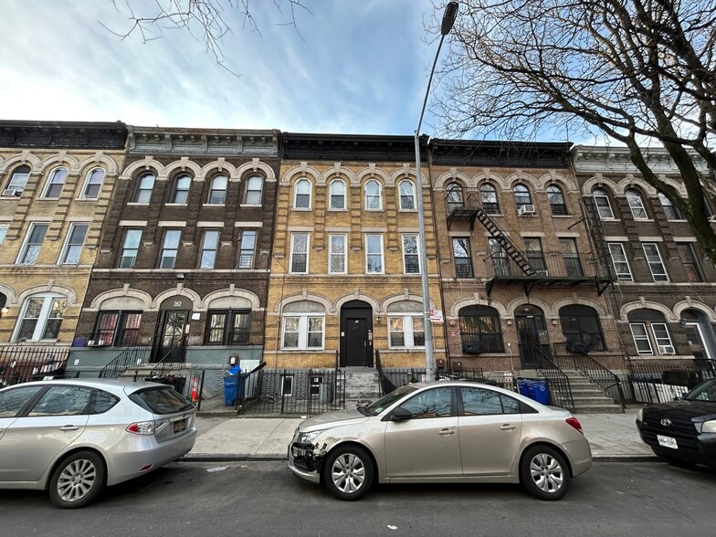 Primary Photo Of 260 Brooklyn Ave, Brooklyn Apartments For Sale