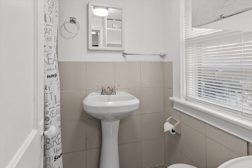 More Photos Of 2503 Sunset Pl, Nashville Apartments For Sale