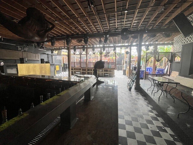 More Photos Of 165 NW 23rd St, Miami Restaurant For Lease