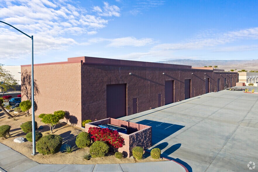 More Photos Of 77851 Los Montanas Rd, Palm Desert Unknown For Lease