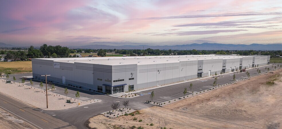 More Photos Of 16810 Northside Blvd, Nampa Warehouse For Sale