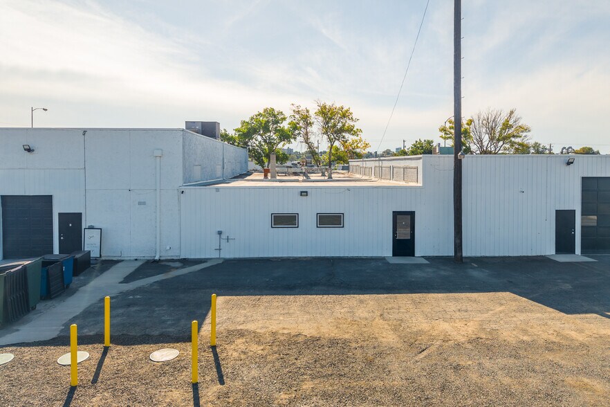 More Photos Of 610 E Broadway Ave, Moses Lake Freestanding For Lease