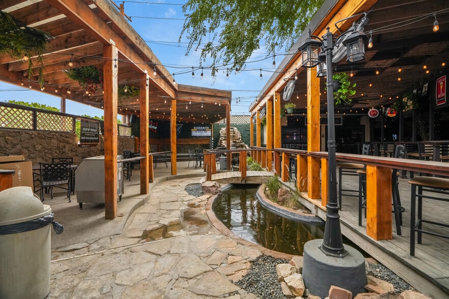 More Photos Of 5200 Doniphan Dr, El Paso Bar For Sale