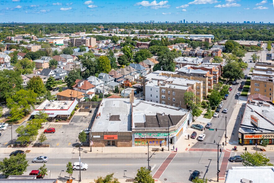 More Photos Of 4101 N Milwaukee Ave, Chicago Storefront For Sale