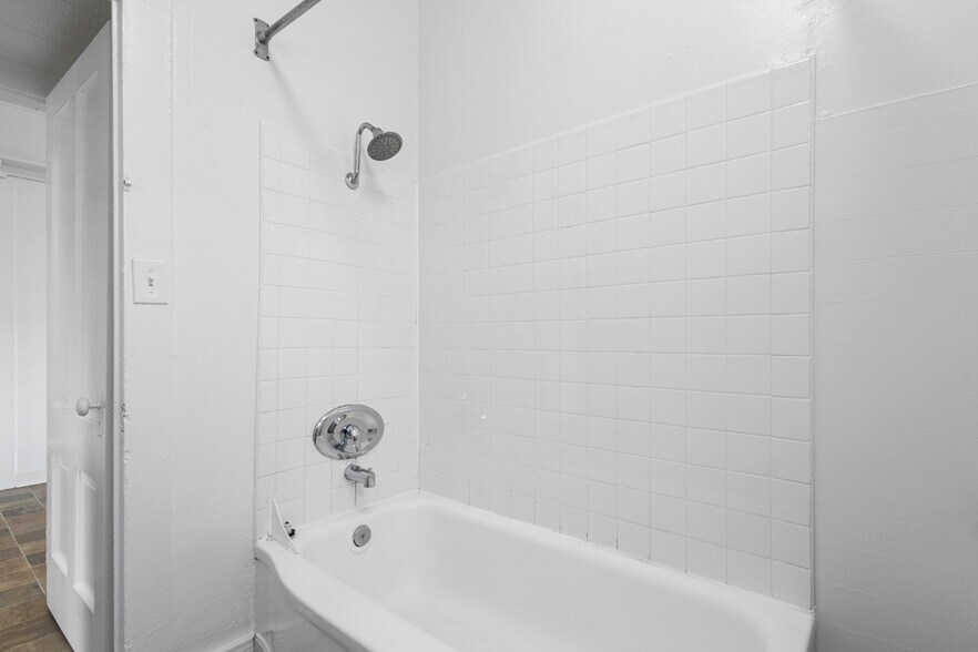 More Photos Of 1519 Missouri St, San Diego Apartments For Sale