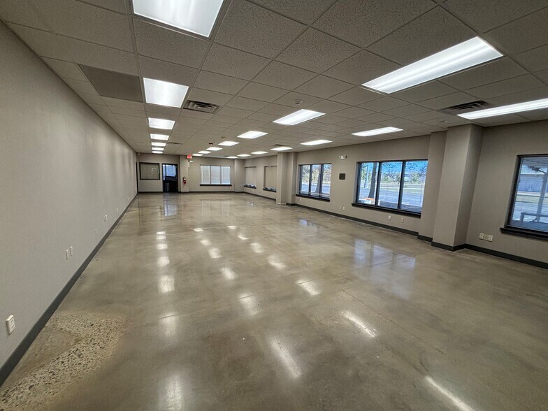 More Photos Of 7501 Jenny Lind Rd, Fort Smith Office For Sale