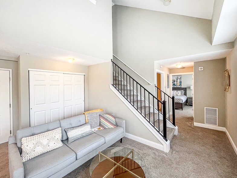 More Photos Of 290 Exchange Blvd, Rochester Apartments For Lease