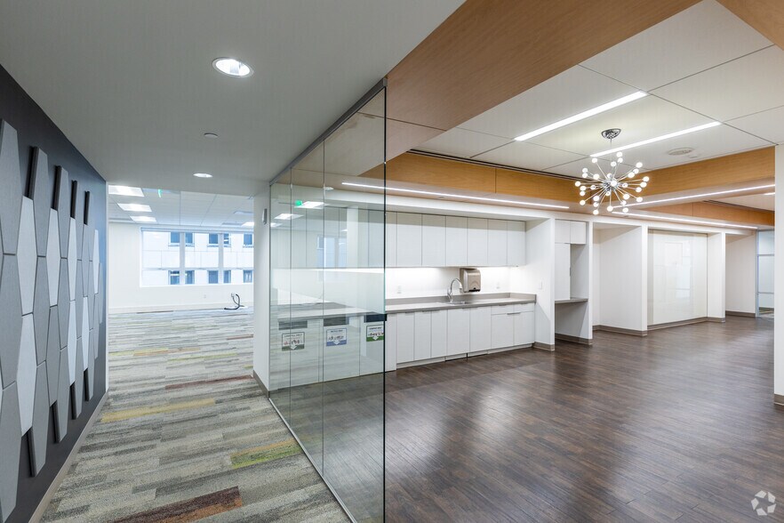 More Photos Of 550 California St, San Francisco Office For Lease