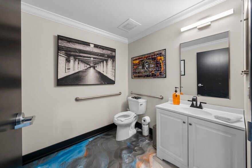 More Photos Of 1111 N 34th St, Tampa Self Storage For Sale