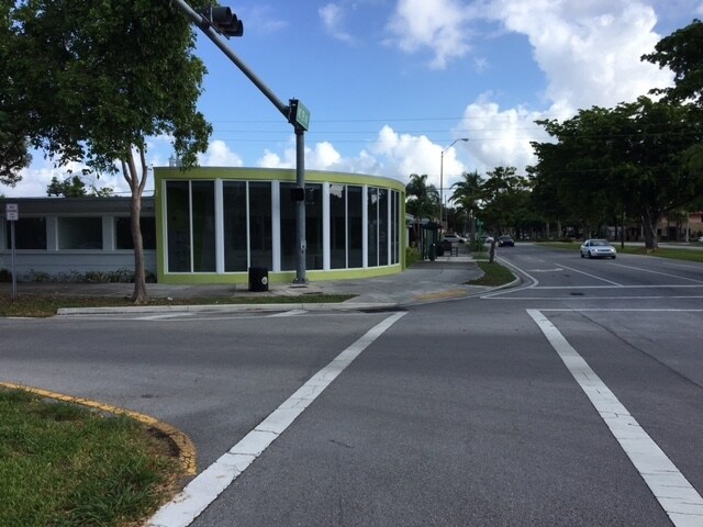 More Photos Of 17100 NE 19th Ave, North Miami Beach Medical For Sale