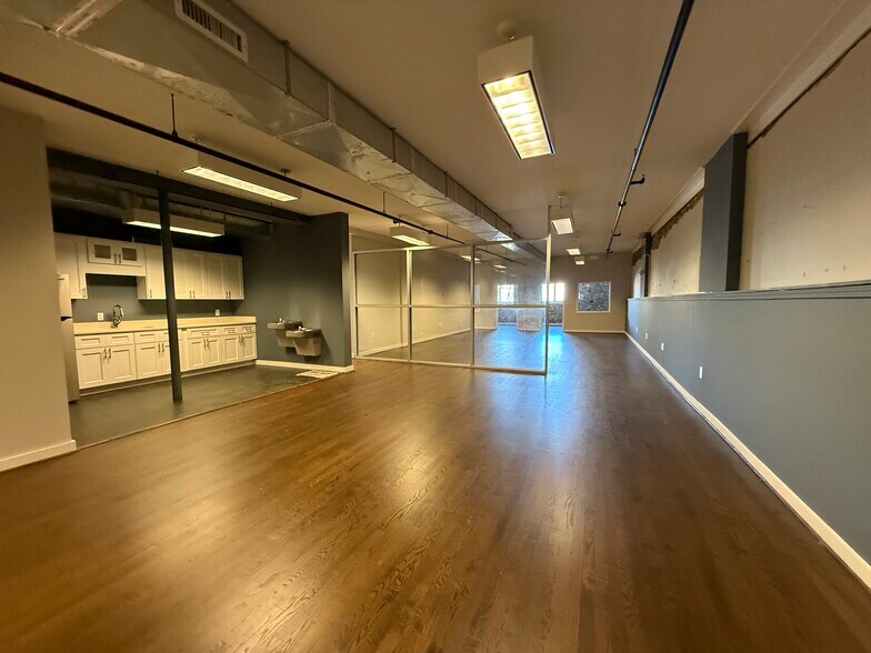 More Photos Of 219 Hay St, Fayetteville Storefront Retail Office For Lease