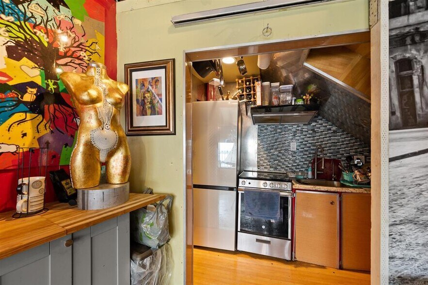 More Photos Of 5527 El Cajon Blvd, San Diego Storefront For Sale