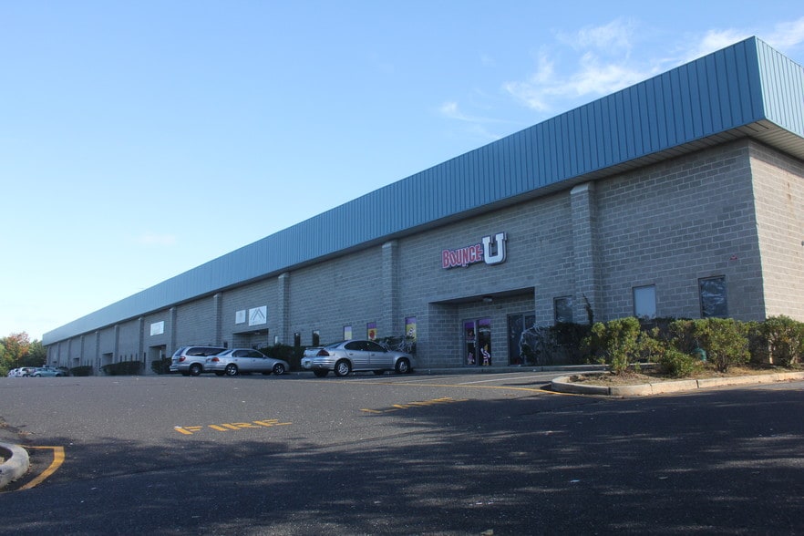 Primary Photo Of 1920 Swarthmore Ave, Lakewood Warehouse For Lease